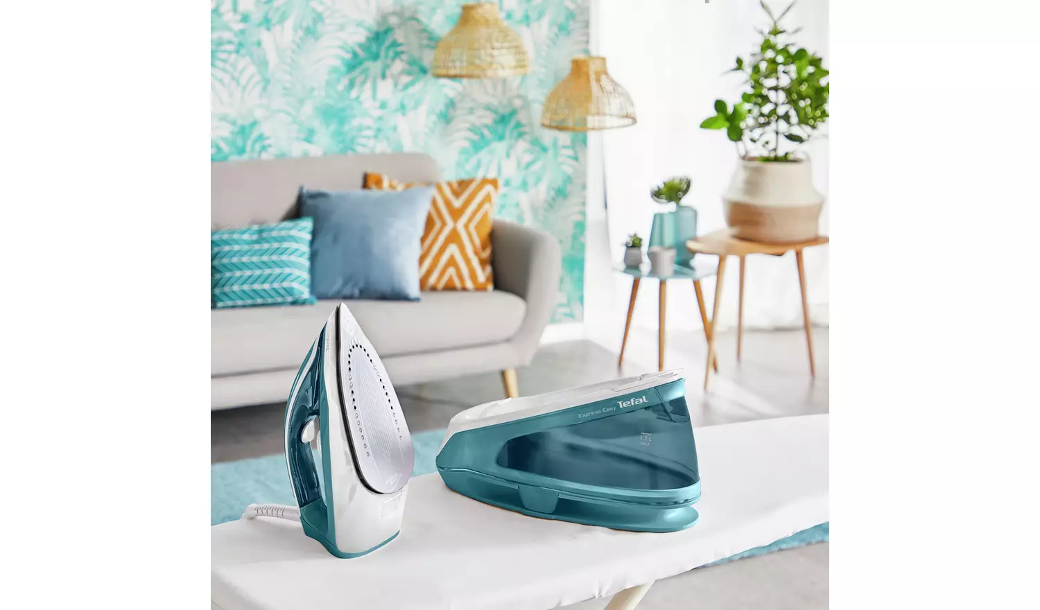 Tefal SV6131 Express Easy Steam Generator Iron