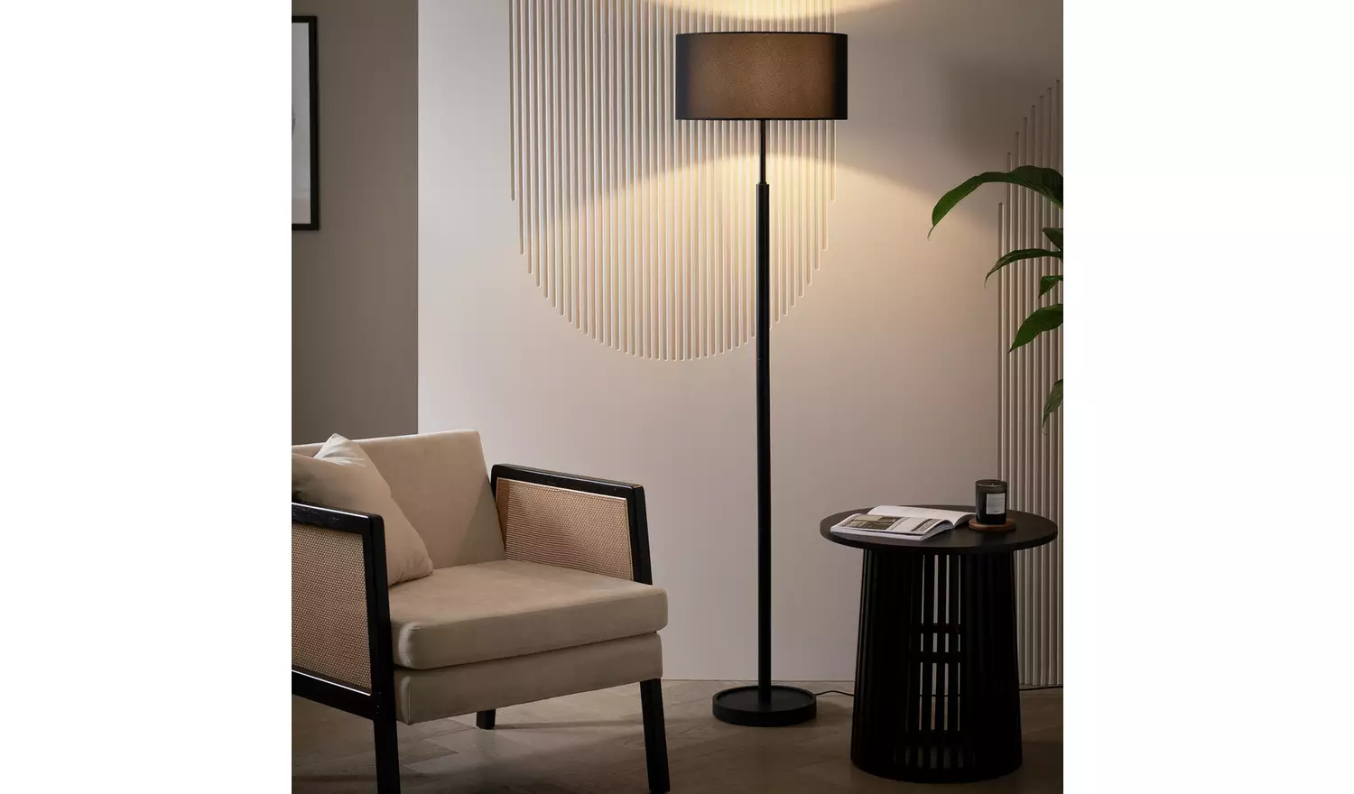 Argos Home Gloss Stick Floor Lamp - Black