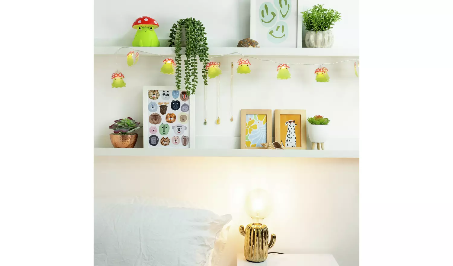 Fizz Creations Maurice Mushroom Frog String Light - Green