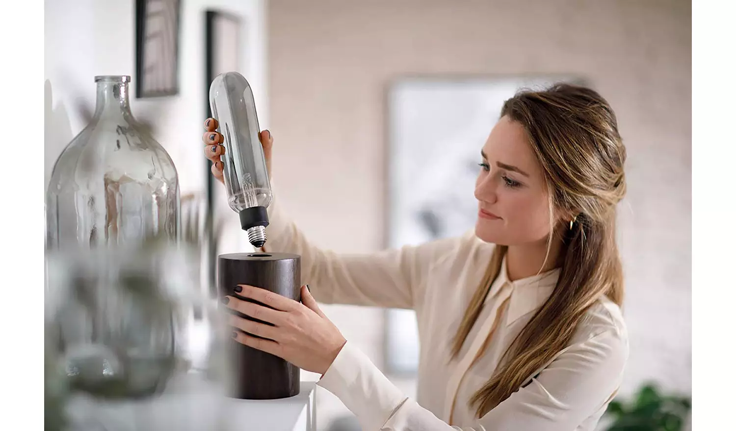 Philips LED Filament E27 6.5W 25W Dim Tubular Bulb - Smoky