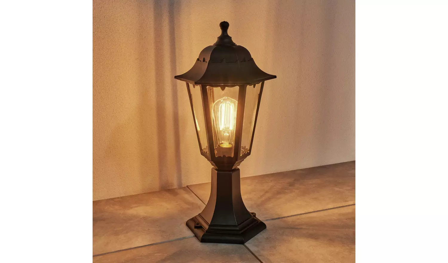 Coast 42W Adjustable 6 Panel Lantern Post