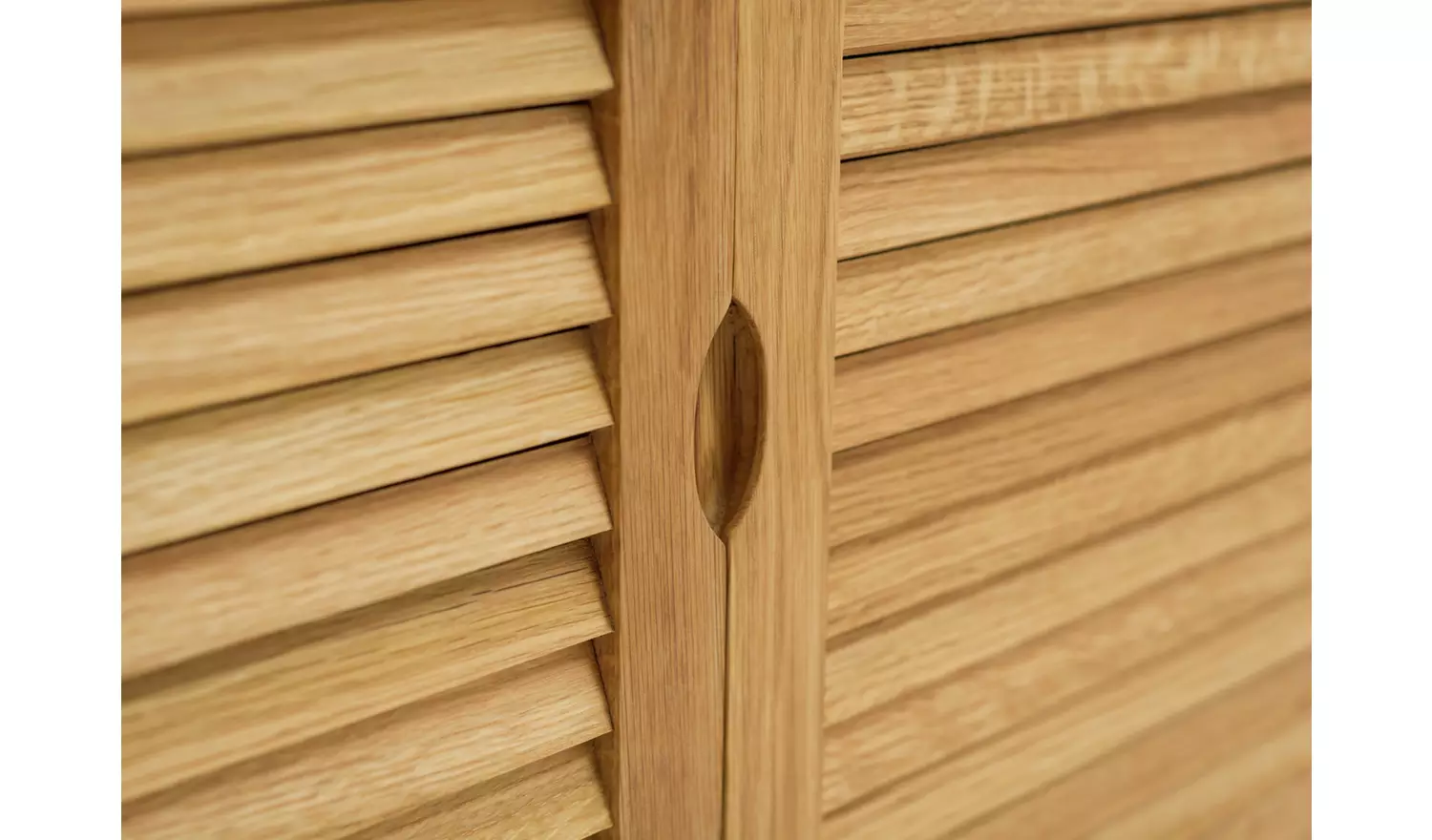 Habitat Oiled 2 Door Glass Display Cabinet - Oak