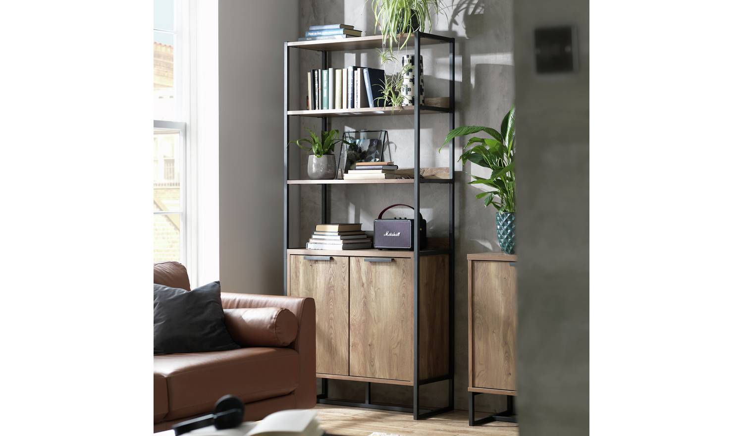 Habitat Nomad 2 Door Display Cabinet - Oak