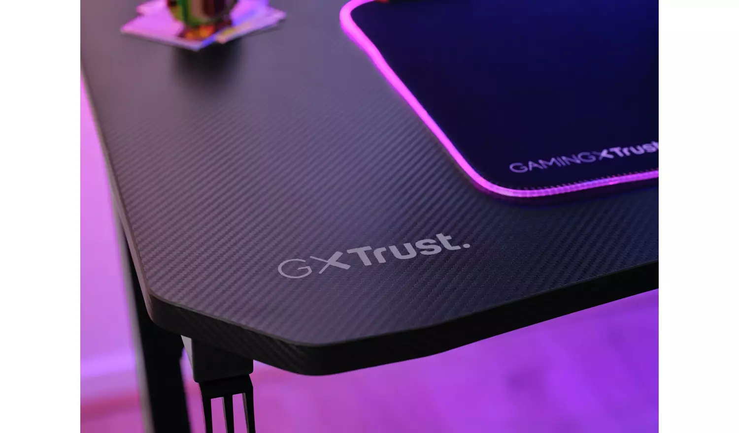 Trust GXT700 Omnius Gaming Desk - Black