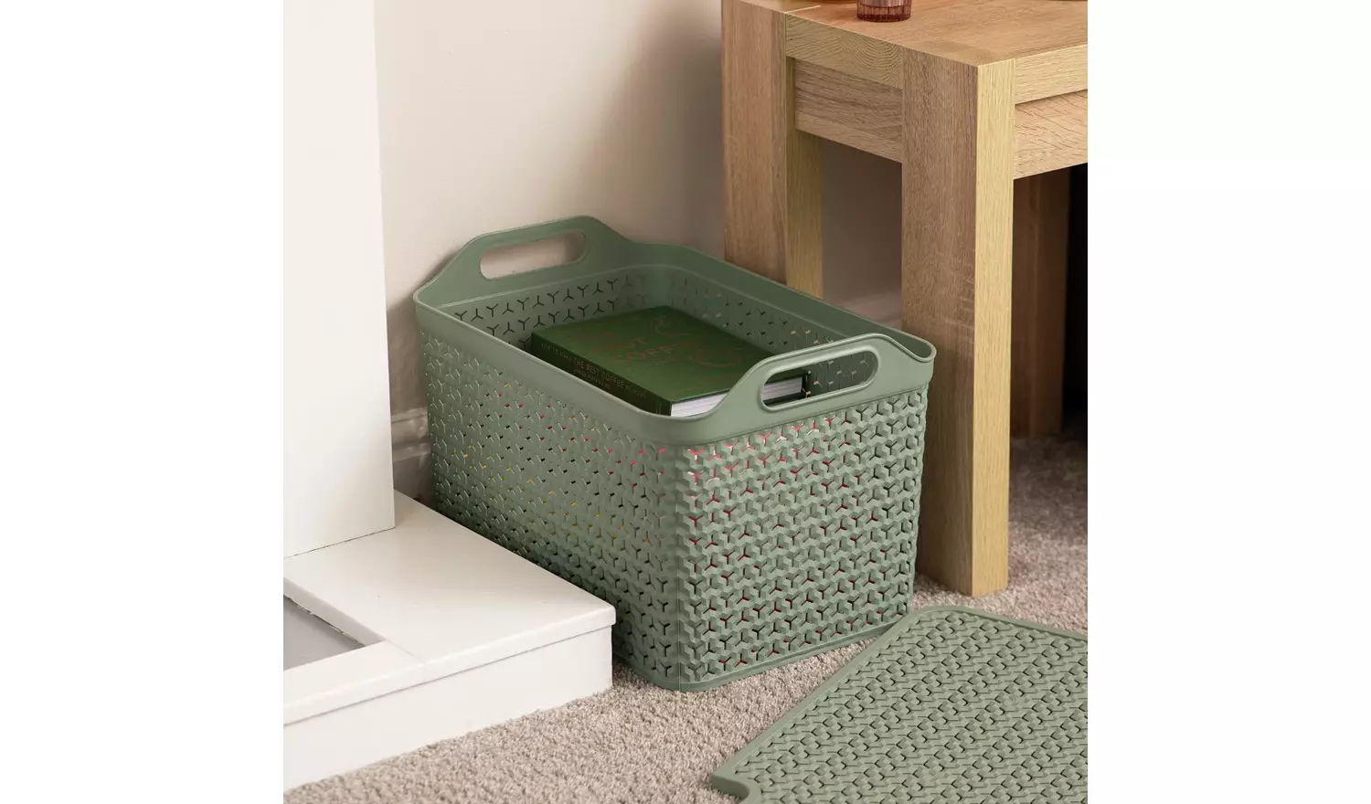 Strata Urban 3 x 42L XL Plastic Storage Baskets with Lid