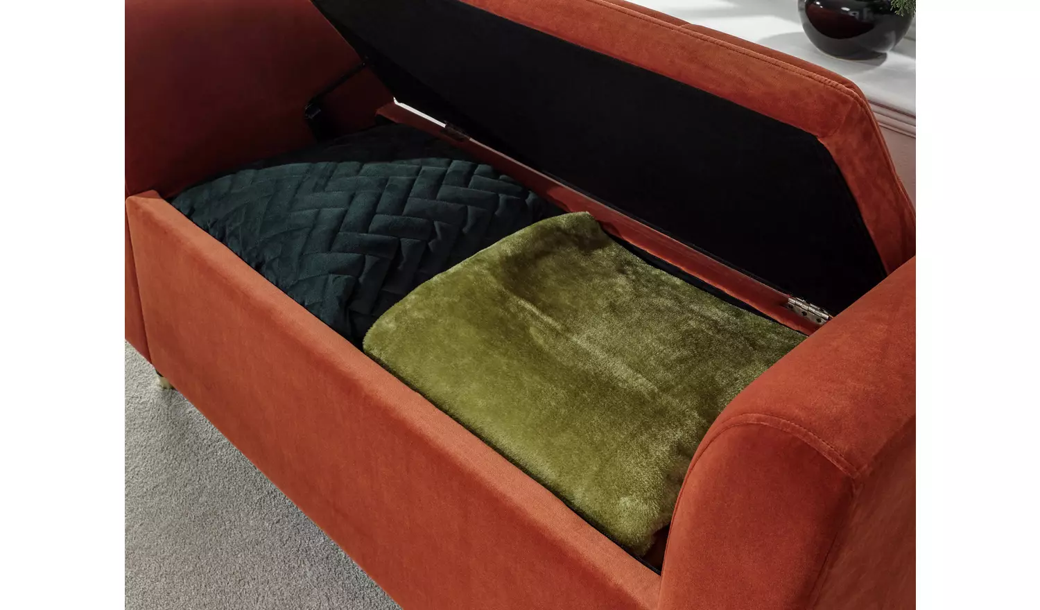 GFW Genoa Window Fabric Seat - Russet