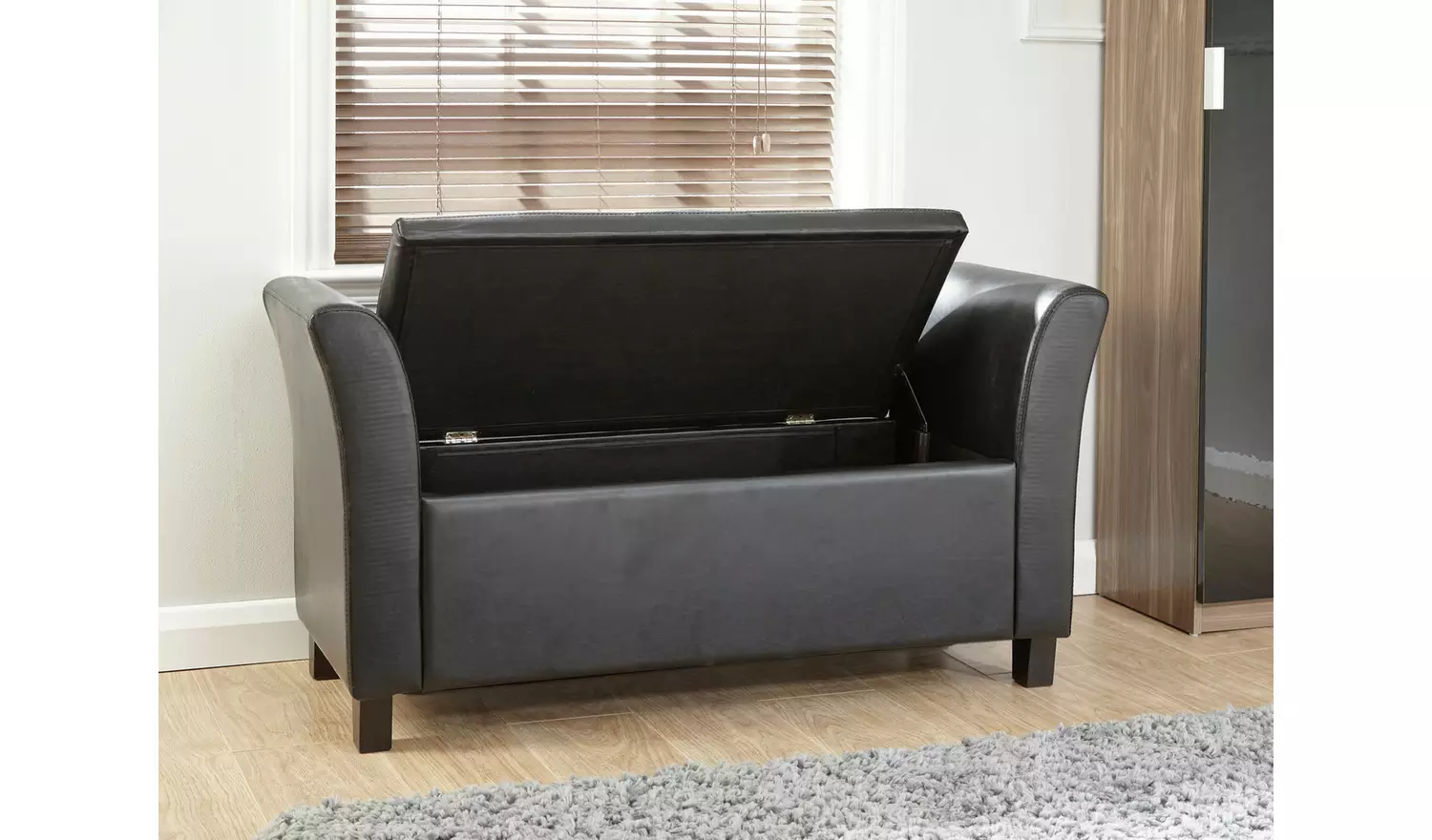 GFW Verona Window Faux Leather Seat - Black