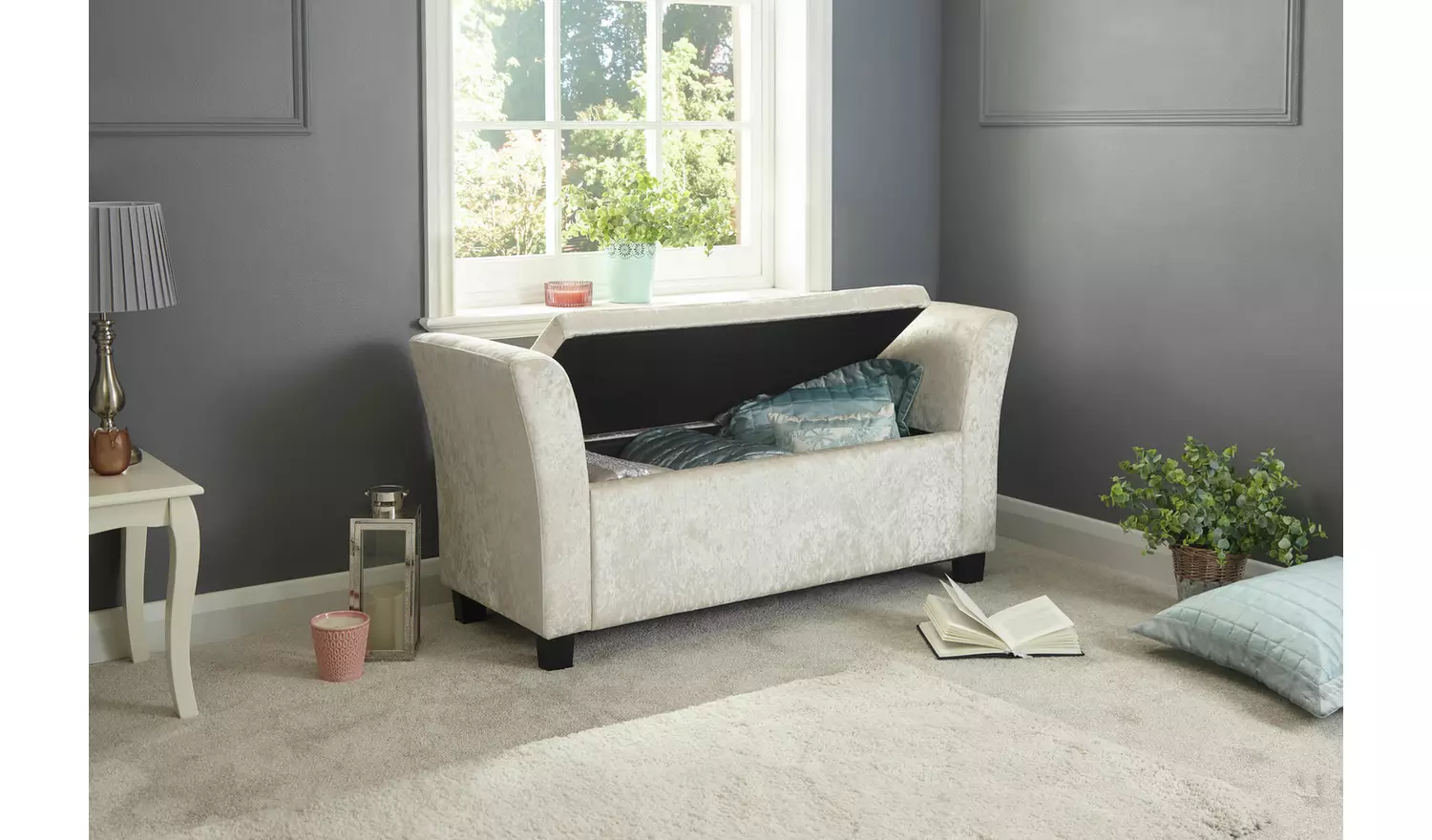 GFW Verona Window Velvet Seat - Oyster White