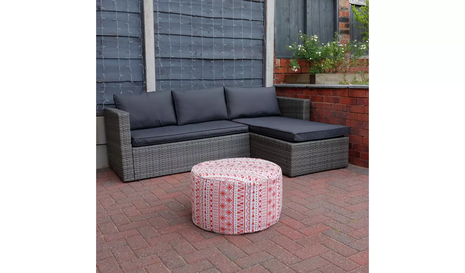 Streetwize Outdoor Morocco Pouf Ottoman