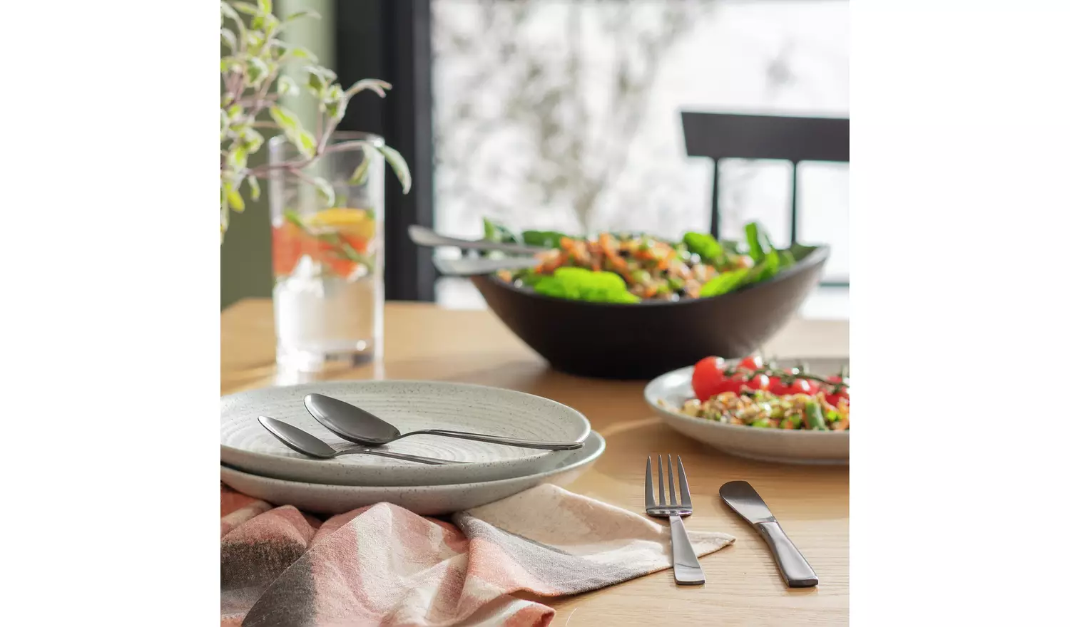 Habitat Satin 16 Piece Stainless Steel Cutlery Set