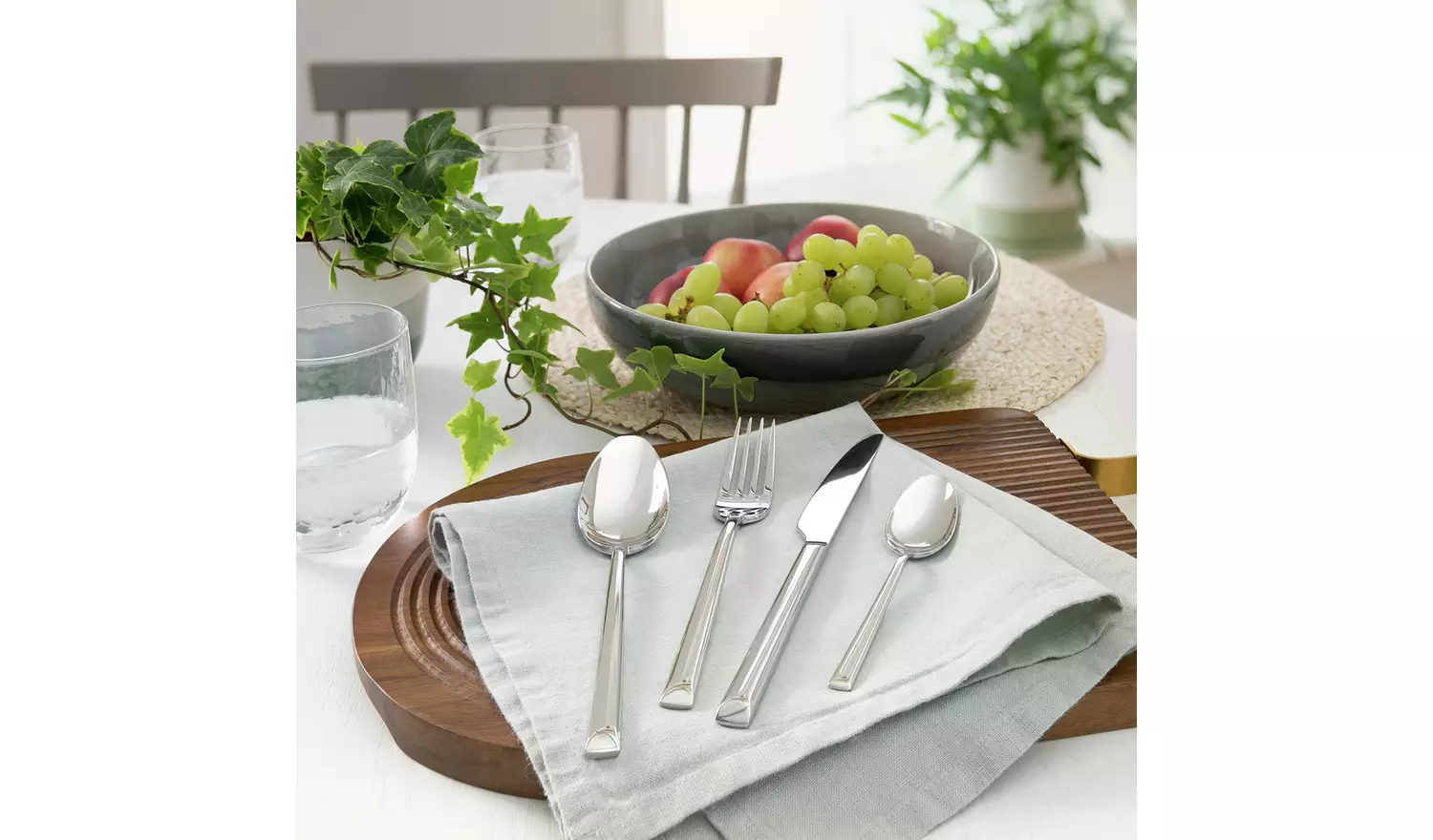 Habitat Portofino 16 Piece Stainless Steel Cutlery Set