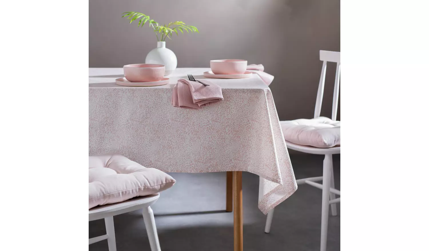 Habitat Cotton Wipe Clean Table Cloth - Pink