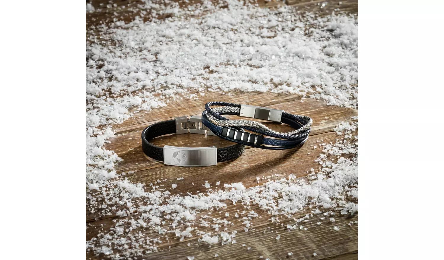 Revere Men's 'You Mean World To Me' Beaded Leather Bracelet