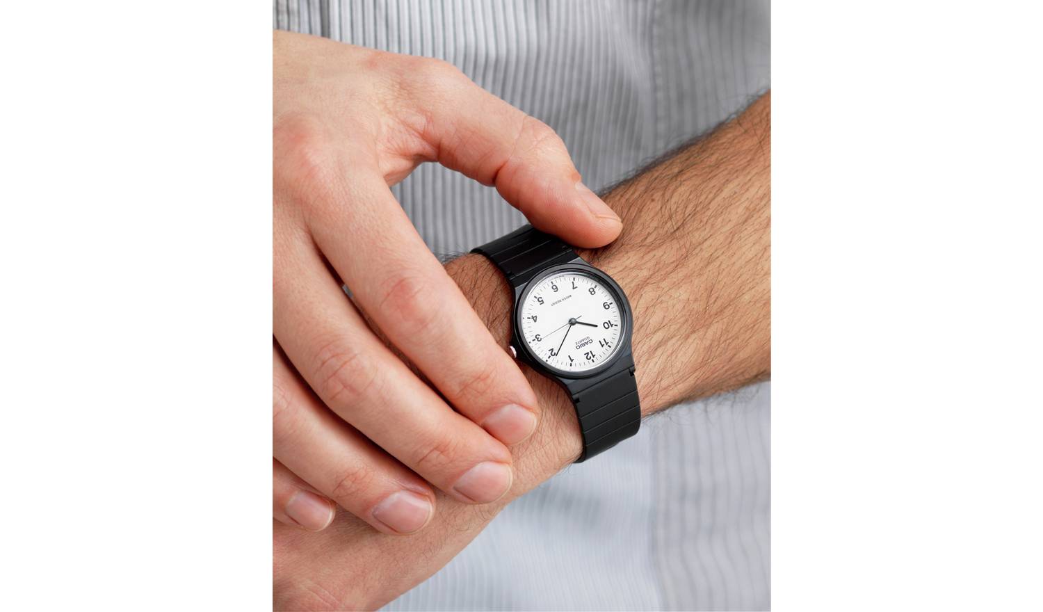 Casio Unisex Analogue White Dial Black Resin Strap Watch