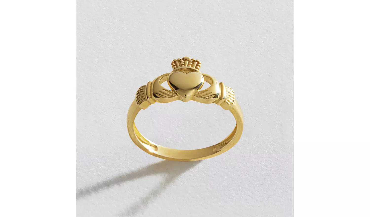 Revere 9ct Yellow Gold Claddagh Ring - O