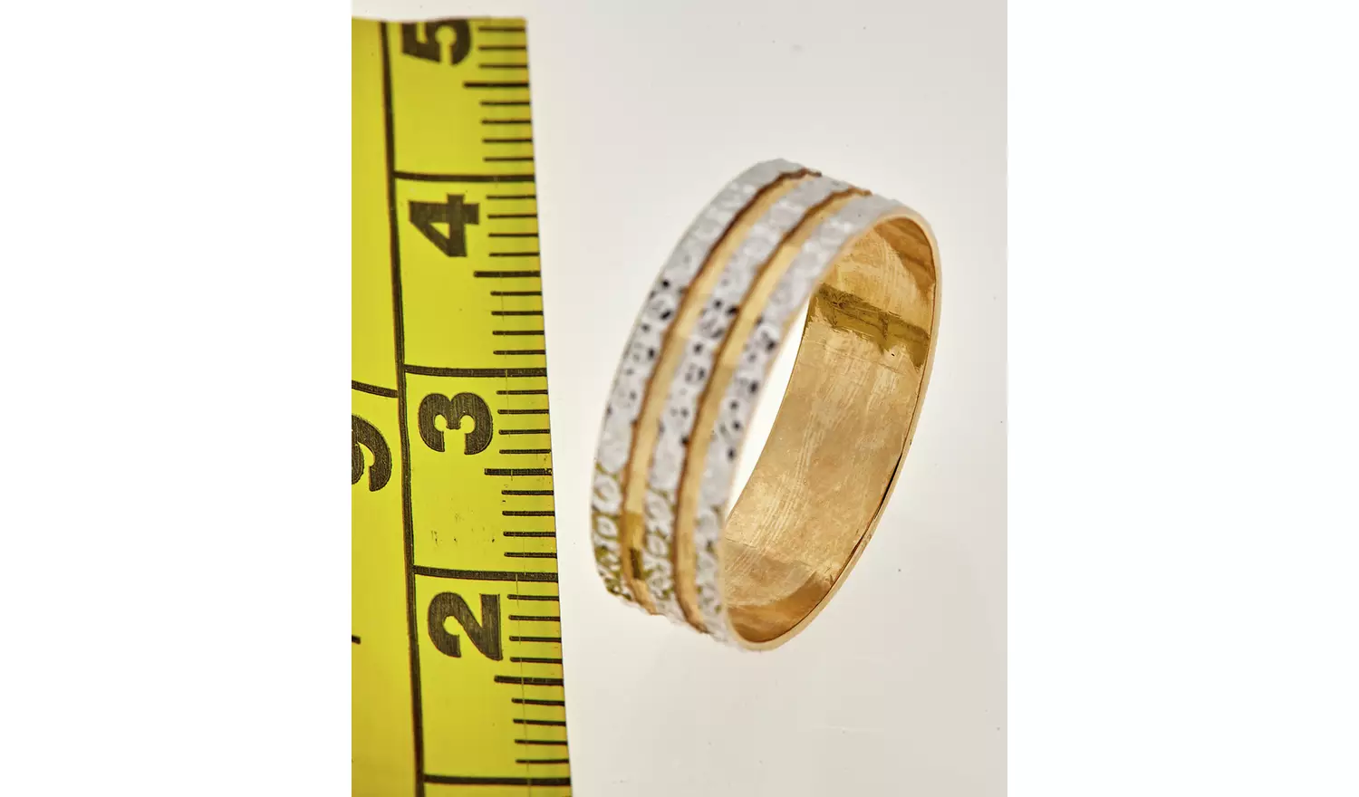 Revere 9ct Gold Diamond Cut Sparkle Wedding Ring - K