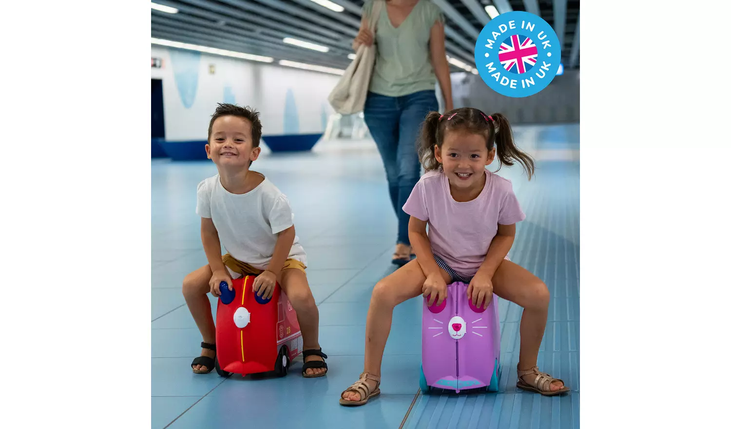 Trunki Frank Firetruck 4 Wheel Hard Ride On Suitcase - Red