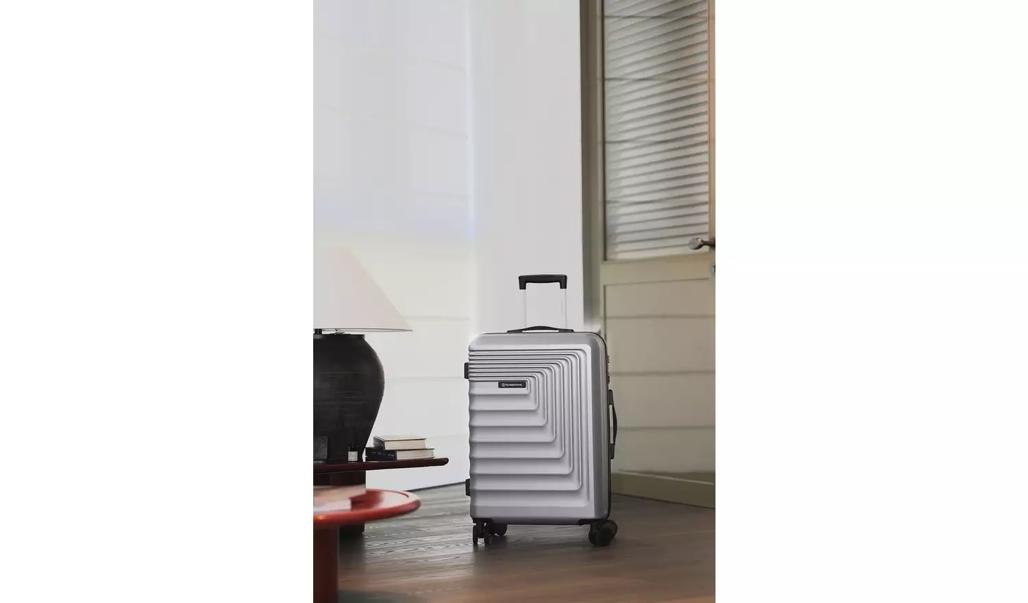 Featherstone 8 Wheel Hard Suitcase - Cabin, Silver