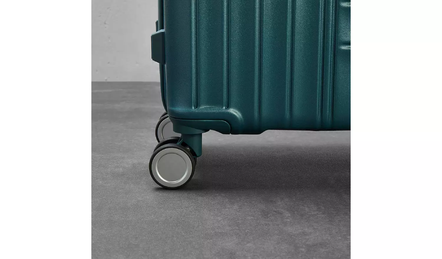 Rock 8 Wheel Hard Suitcase - Small, Blue