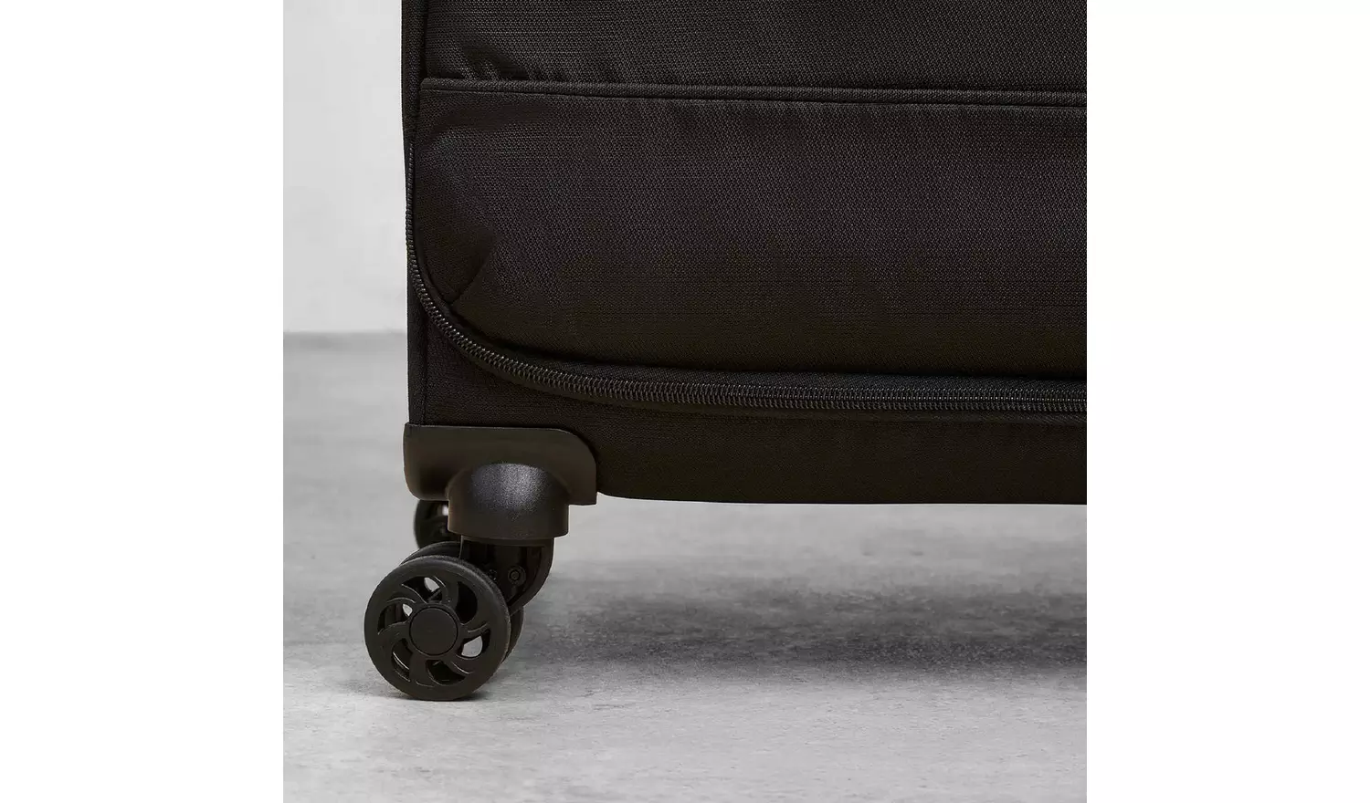 Rock 8 Wheel Soft Suitcase - Small, Black