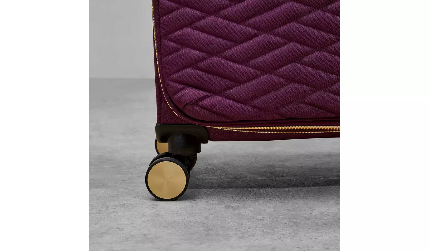 Rock 8 Wheel Soft Suitcase - Small, Purple