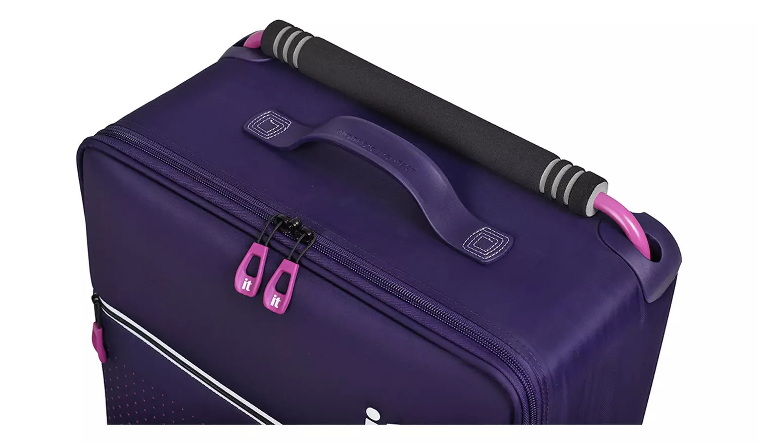 it Luggage World's Lightest Large 2 Wheel Soft Suitcase