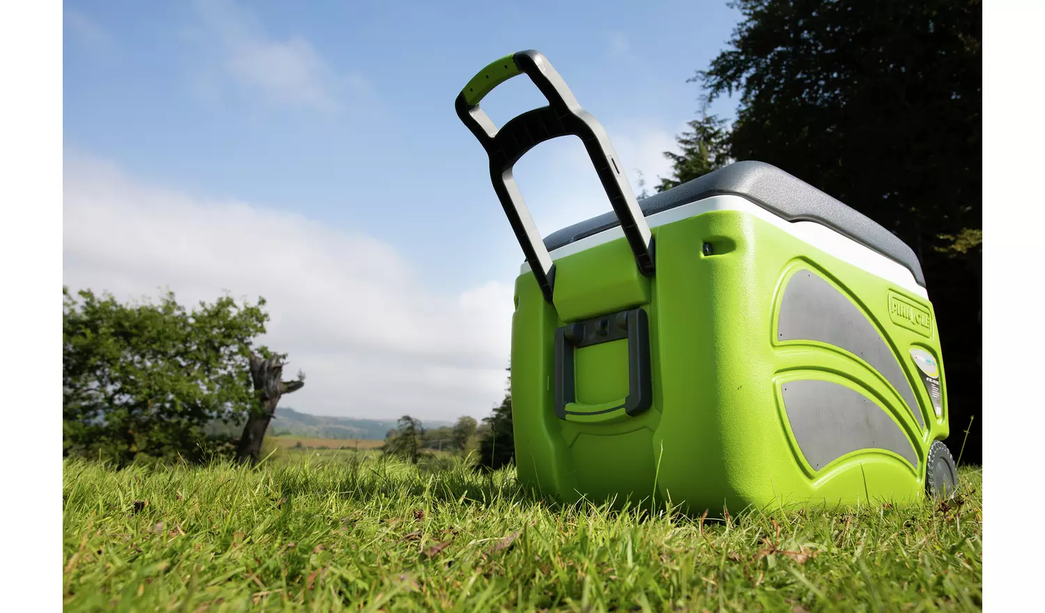 Vango Pinnacle Wheeled Cool Box - 45L