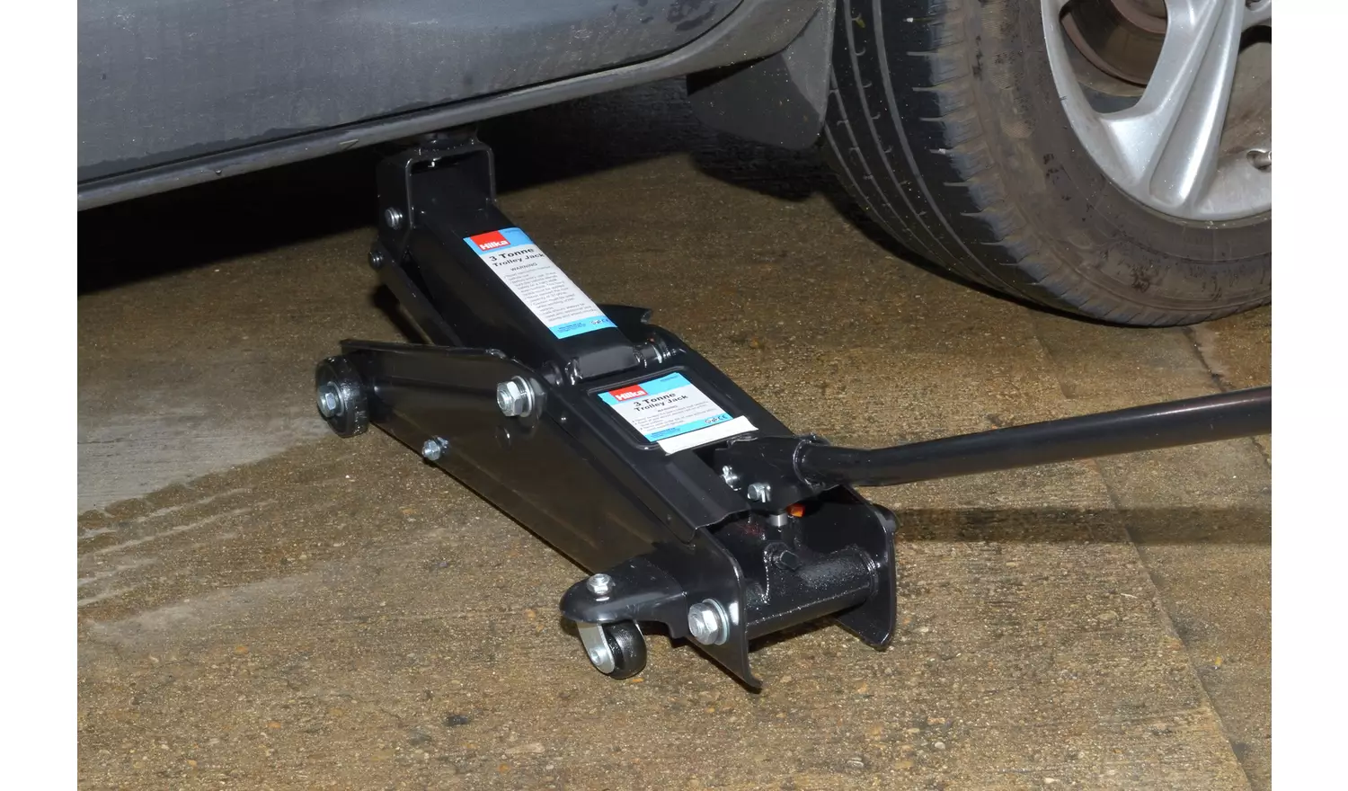 Hilka 3 Tonne Trolley Jack
