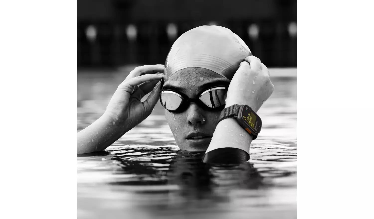 Apple Watch Ultra 2 2024 49mm Natural Navy Ocean Band