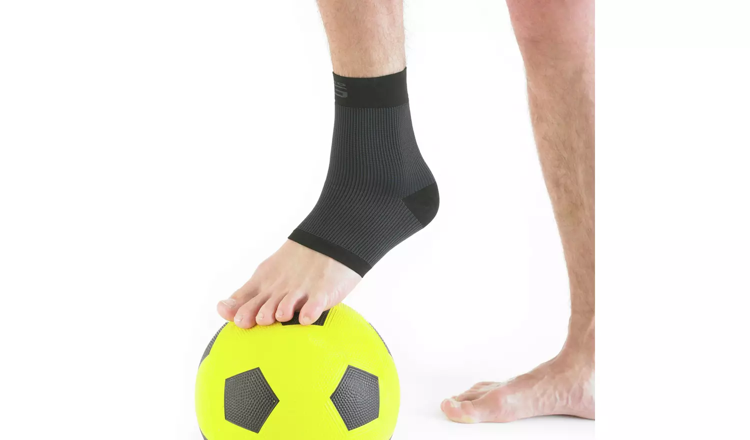 Neo G Airflow Ankle Support - Medium