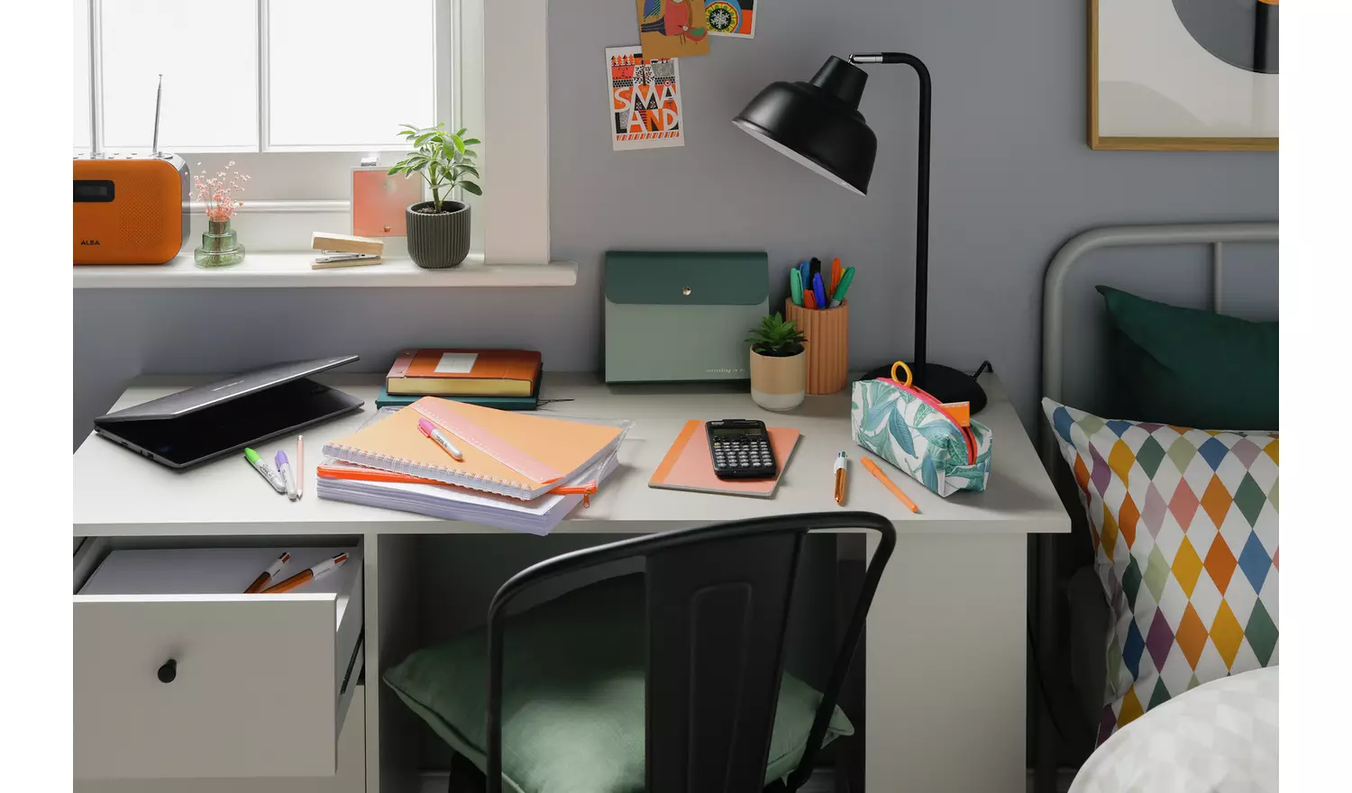 Sharpie Pack of 12 Assorted Markers - Multicolour