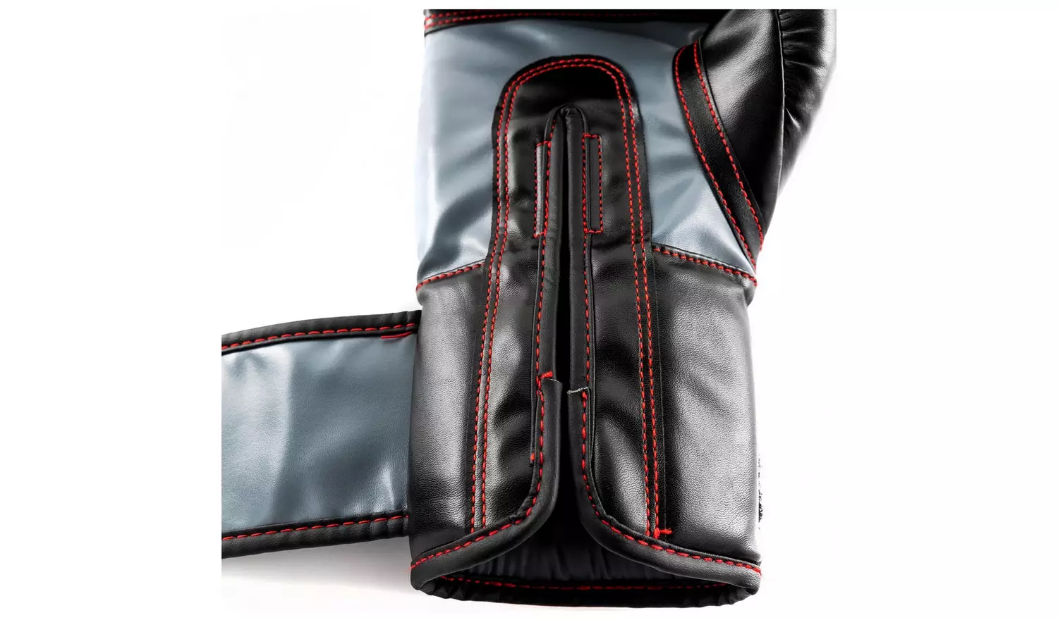 UFC 8oz Boxing Gloves