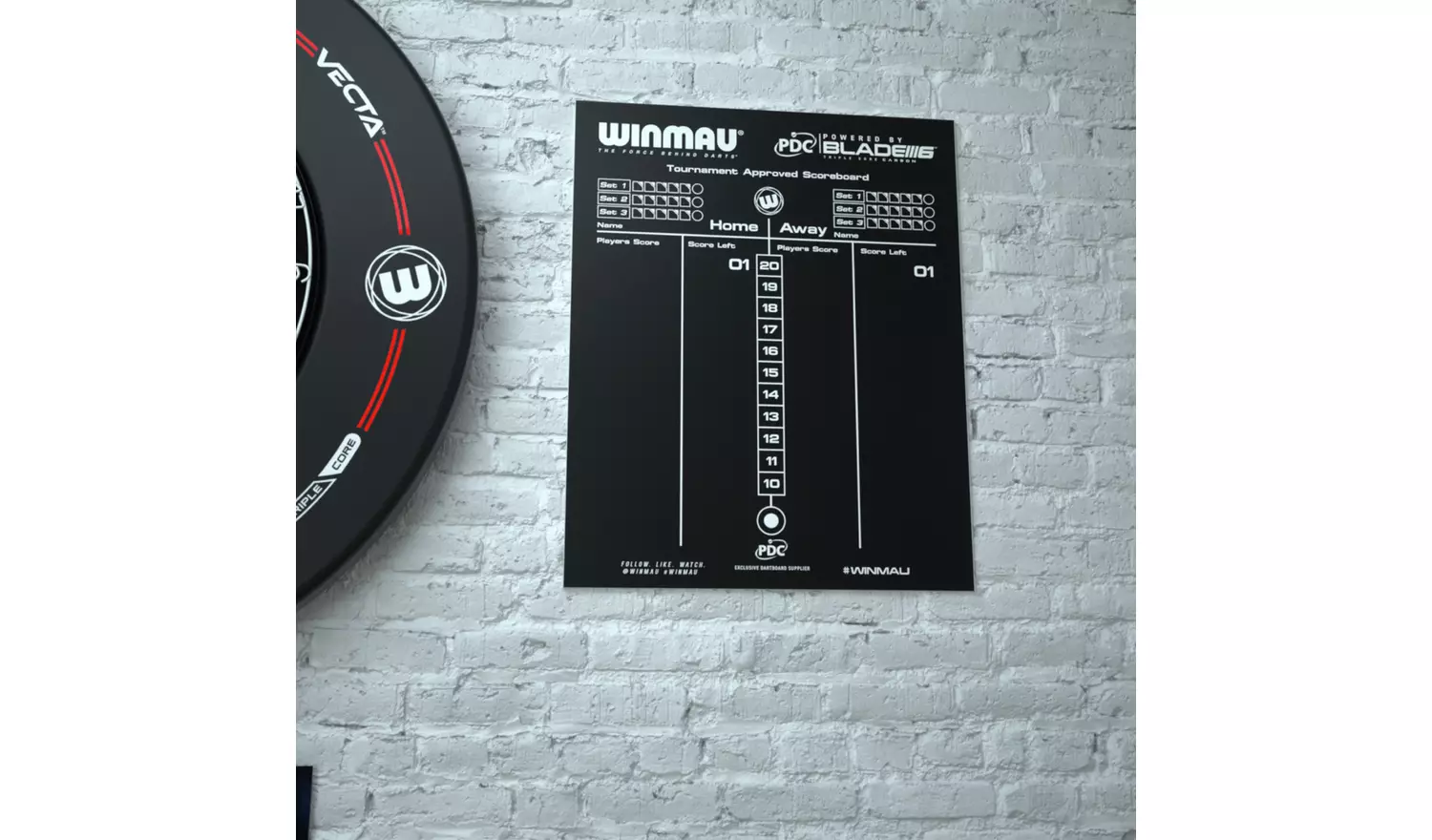 Winmau Double-Sided Dry Wipe & Chalk Scoreboard