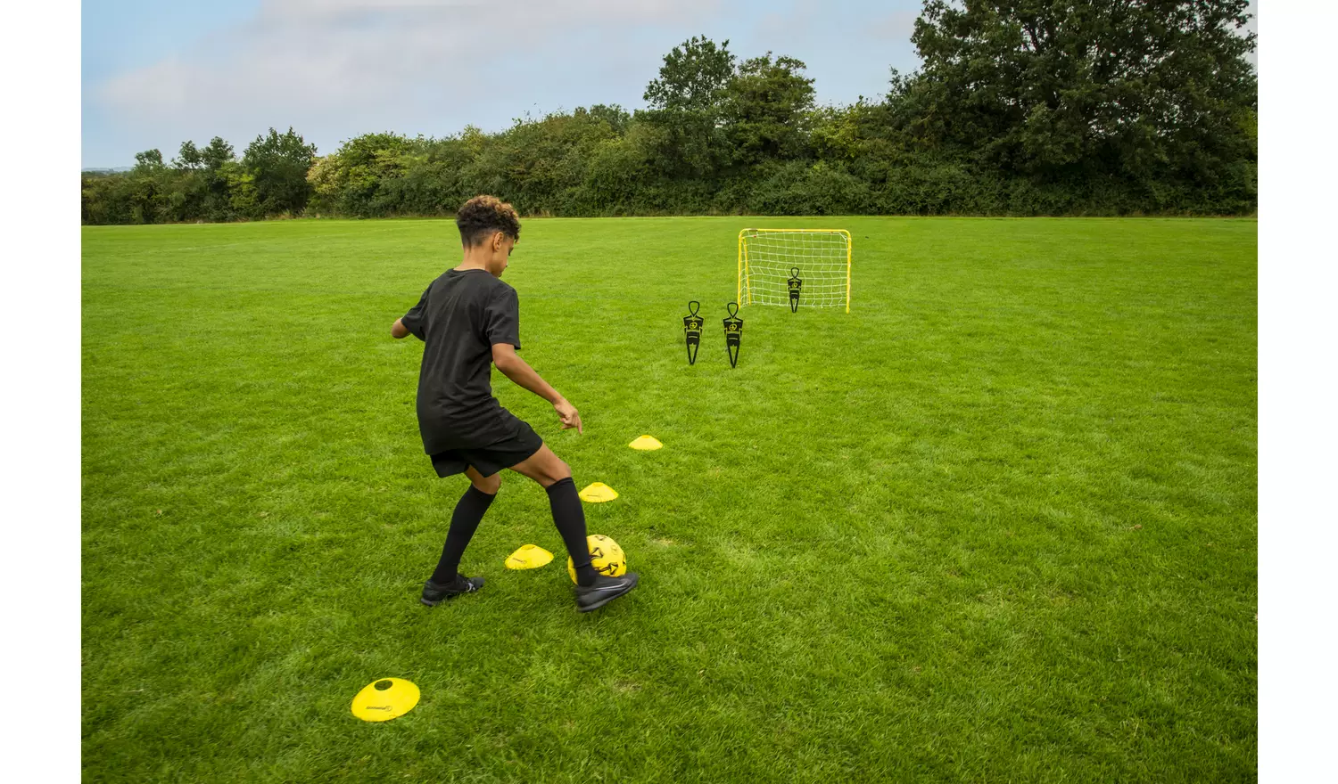 Kickmaster Ultimate Football Challenge Set