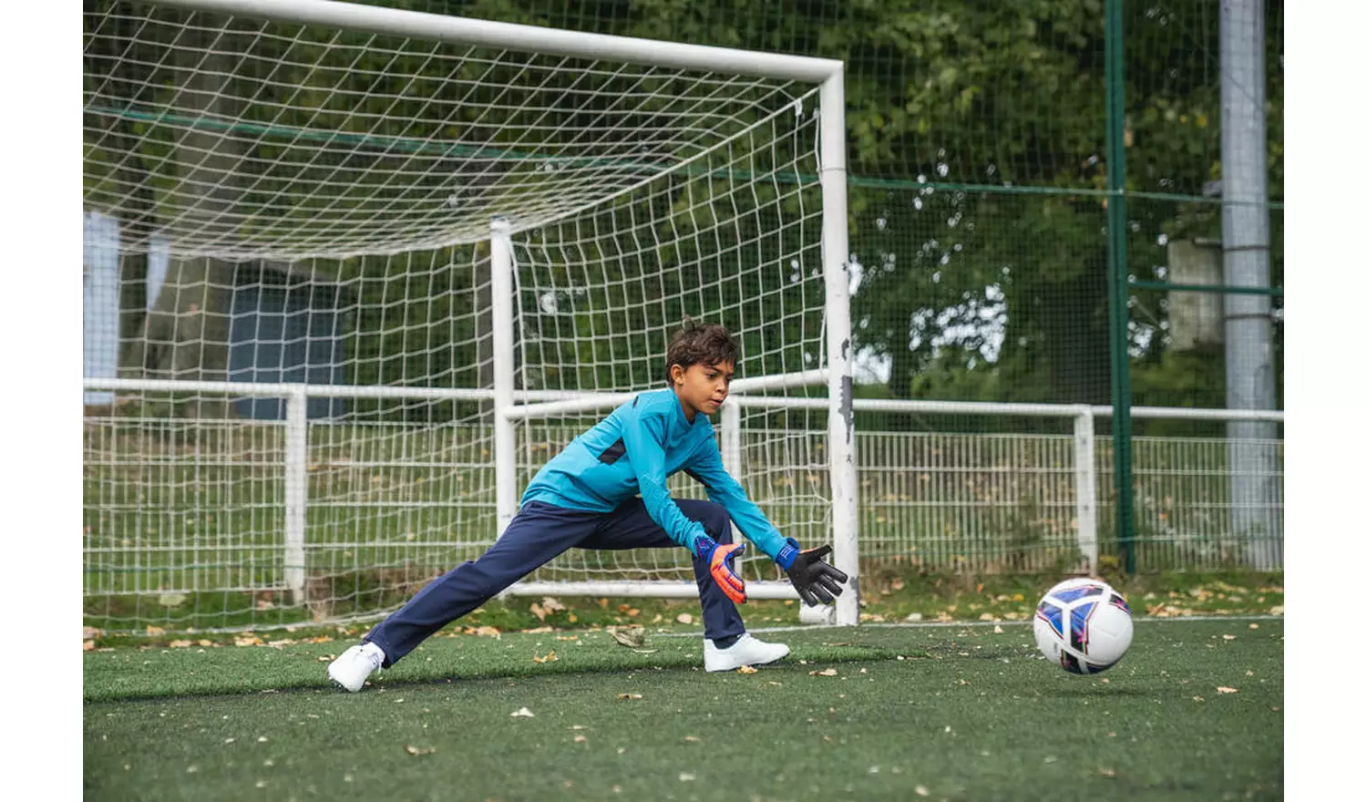 Decathlon Kids' Goalkeeper Gloves - Orange/Blue - Size 5