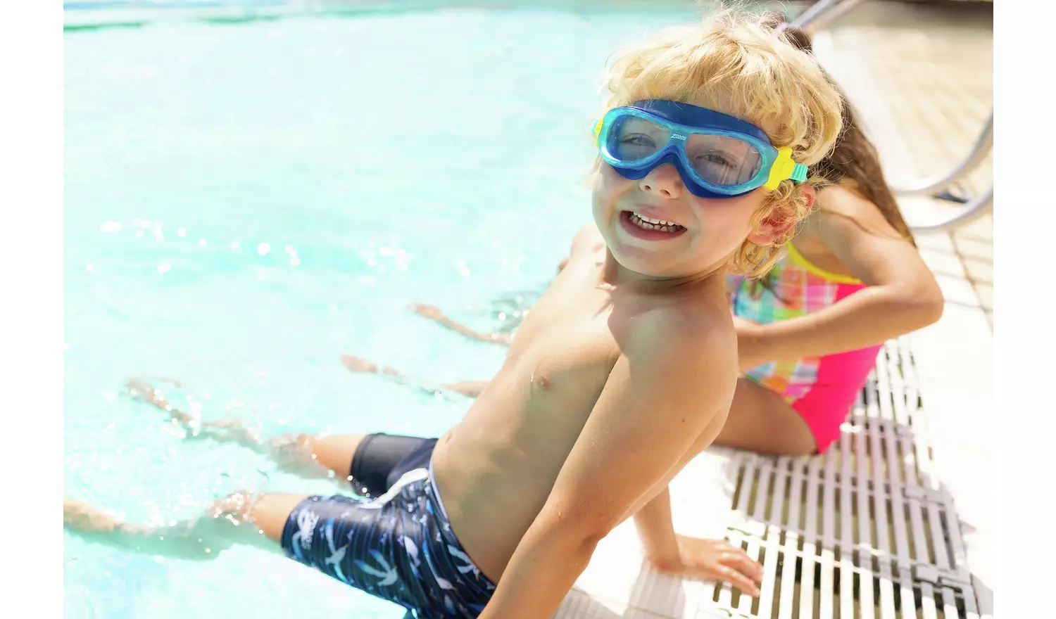 Zoggs Phantom Kid's Mask Swimming Goggles - Green and Blue