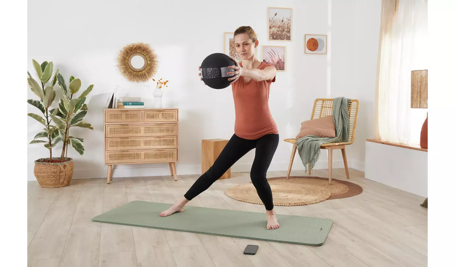 Decathlon Medicine Ball - 1Kg