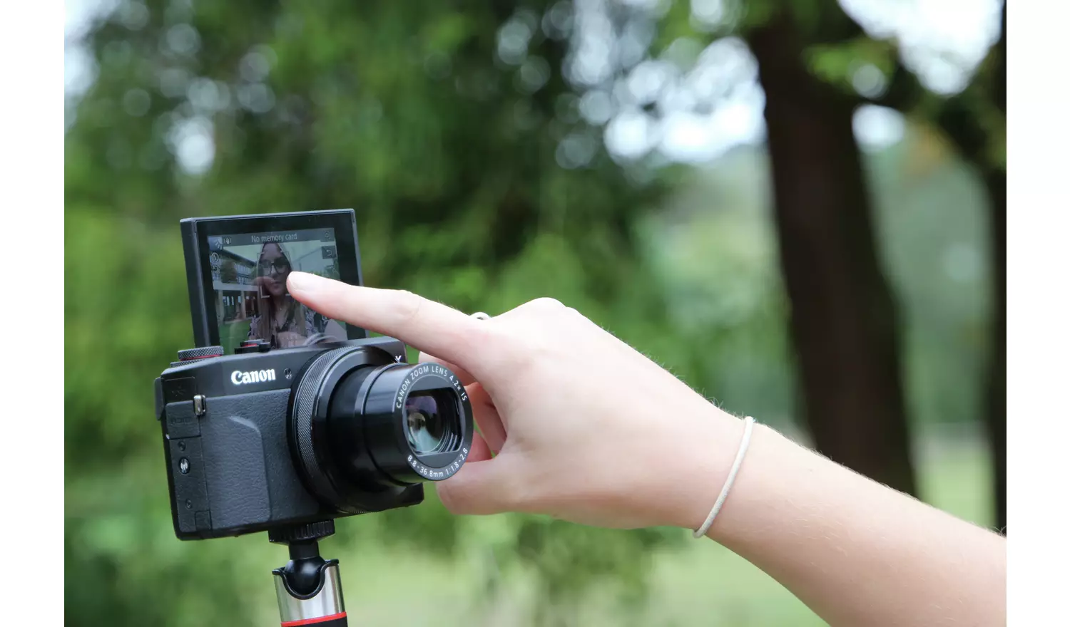 Canon PowerShot G7X Mark III Vlogger Camera Kit