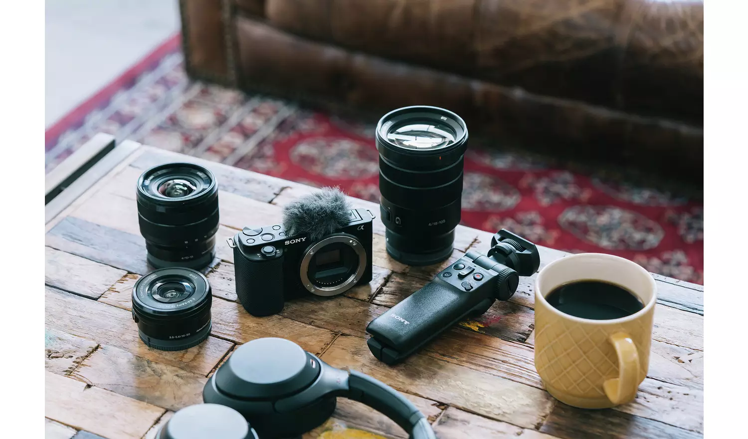 Sony Alpha ZV-E10L Mirrorless Vlog Camera with 16-50mm lens