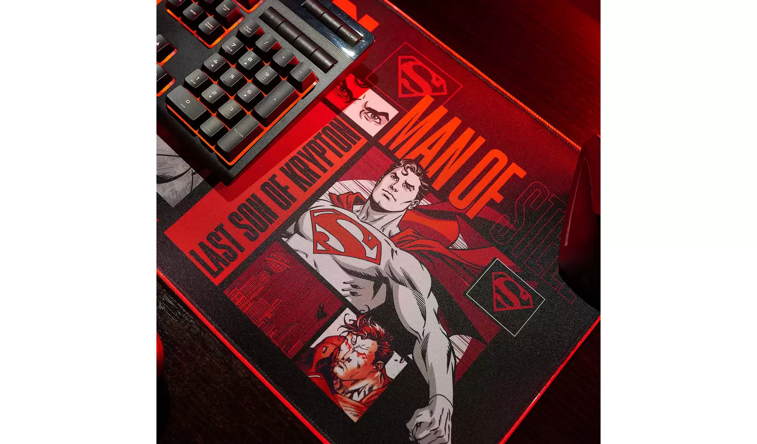 Superman Wireless Charging RGB Gaming Mat