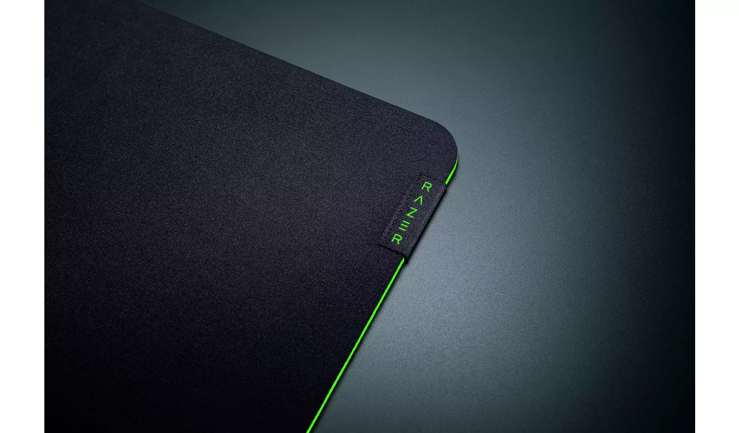 Razer Gigantus V2 Medium Mouse Mat - Black