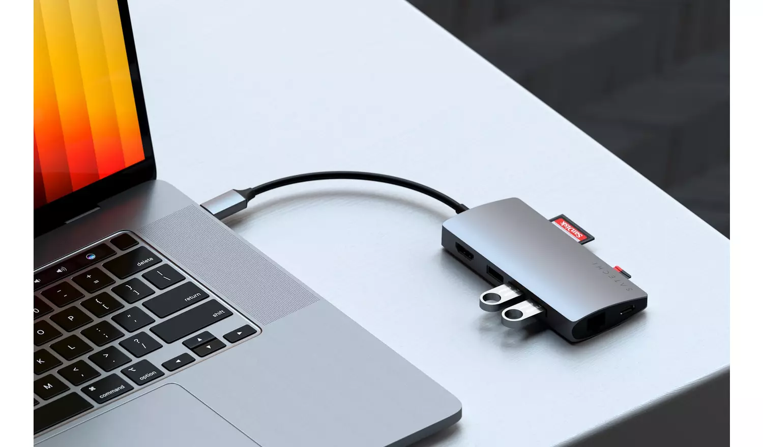 SATECHI 4K V2 8 Port USB Hub