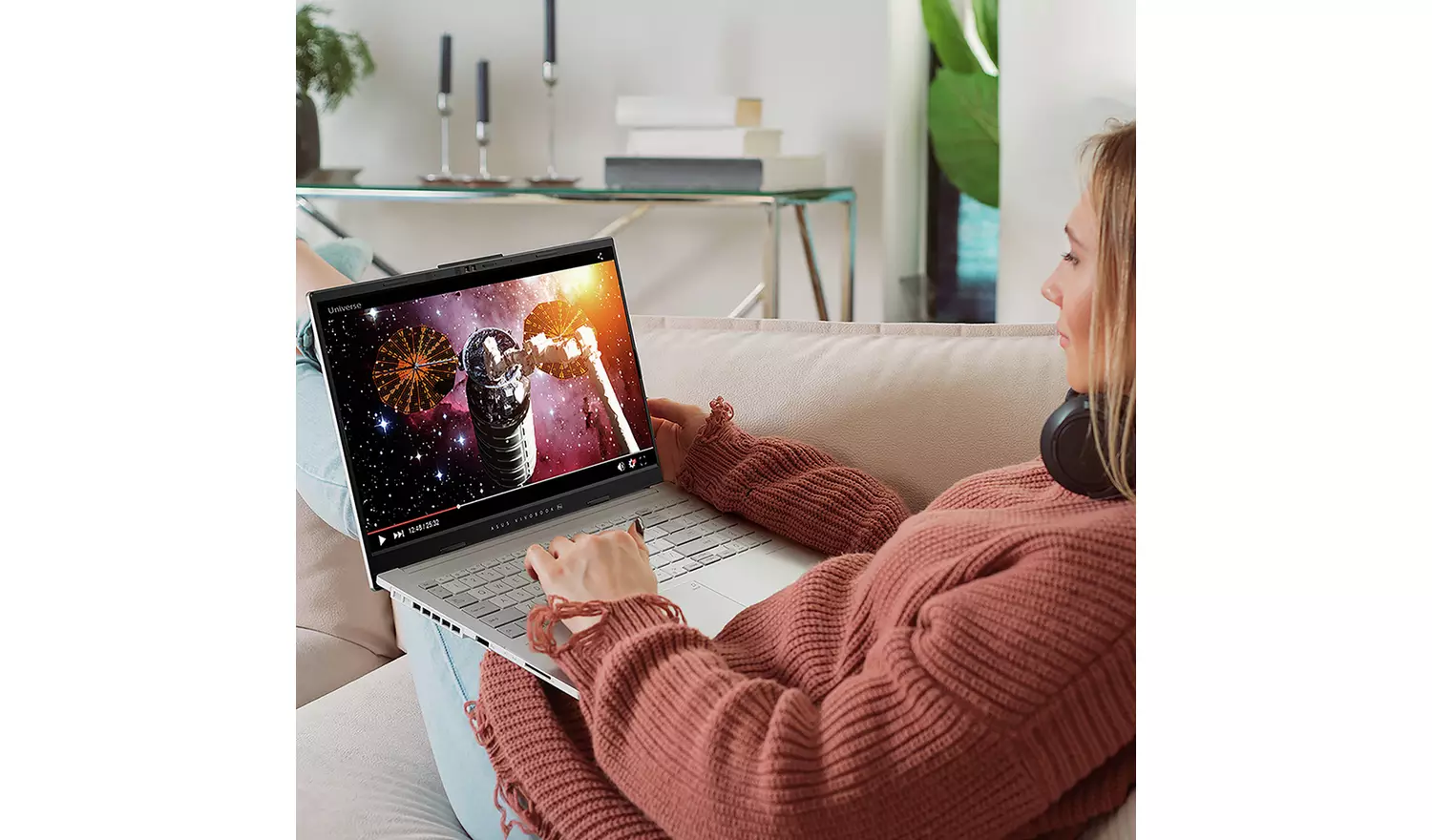 ASUS Vivobook Pro 15 15.6in U9 16GB 1TB RTX4050 Laptop