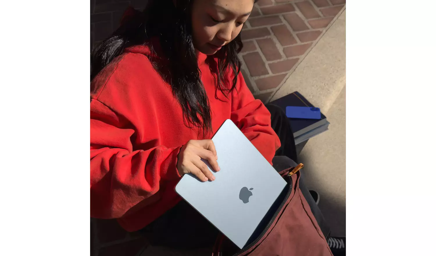 Apple MacBook Air 2025 13.6in M4 24GB 512GB - Starlight