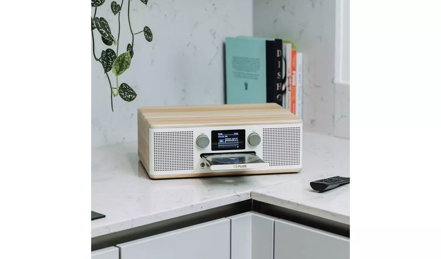 Pure Classic C-D6 DAB+/FM Radio/Bluetooth - Oakwood