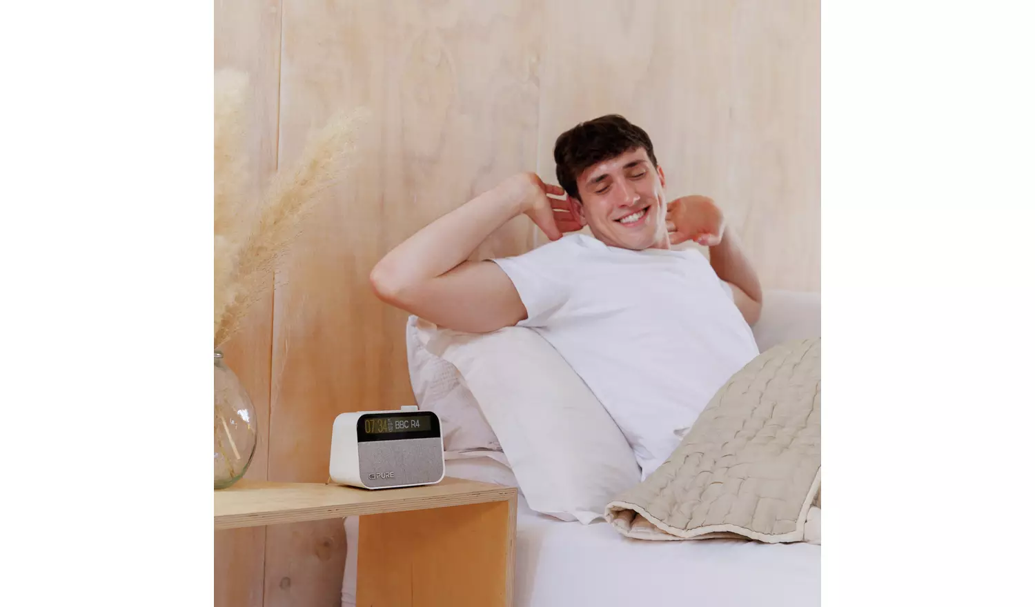 Pure Moment Digital DAB+/FM Radio/Bluetooth Radio - White