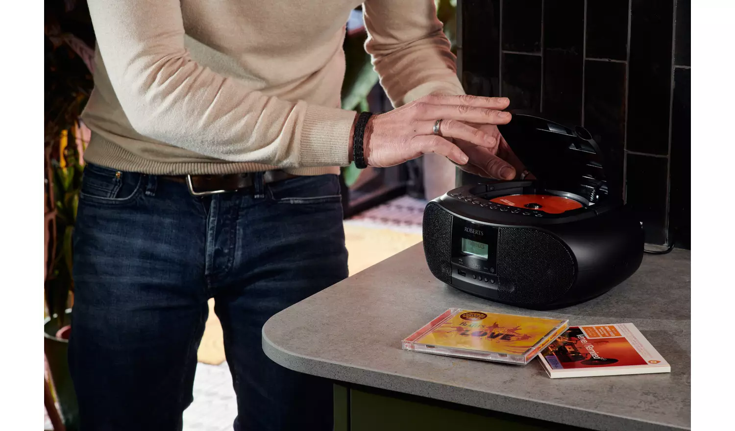 Roberts Portable DAB+/FM/CD Radio Zoombox 4 & Boombox Black