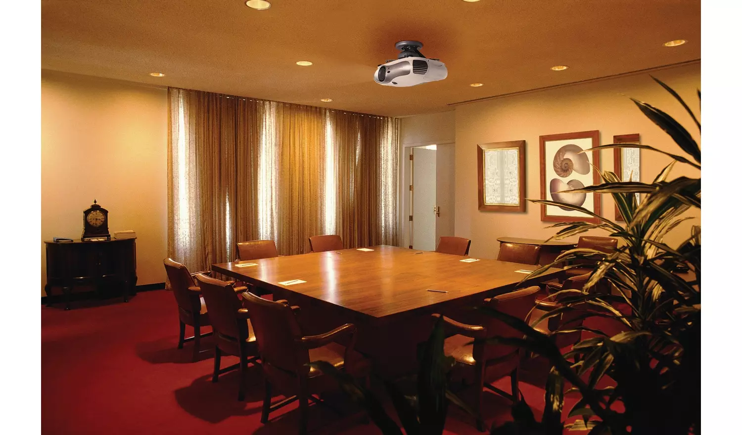 Sanus Tilt & Swivel Universal Projector Mount