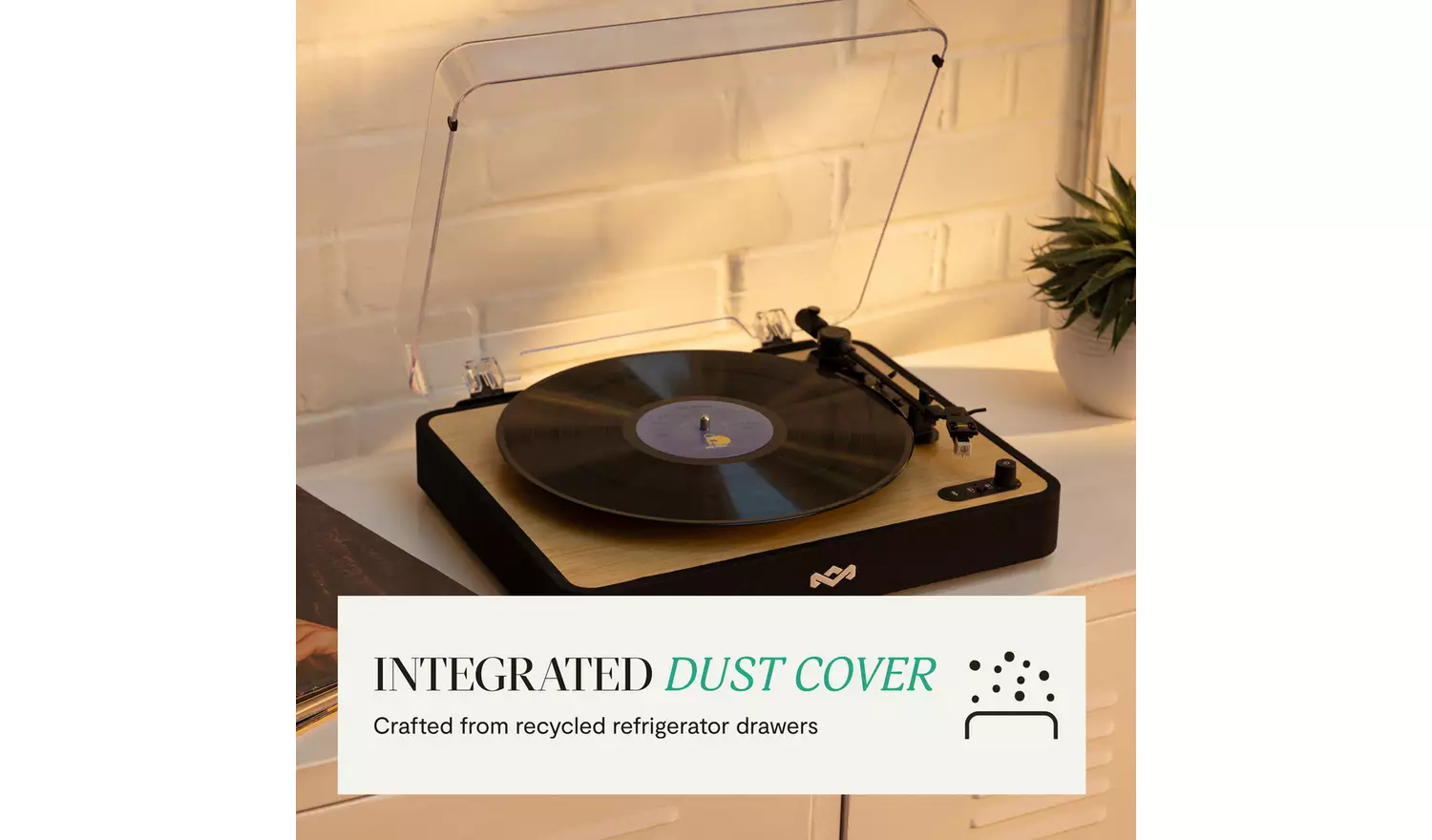 House of Marley EM-JT004-SB Belt-Drive Revolution Turntable