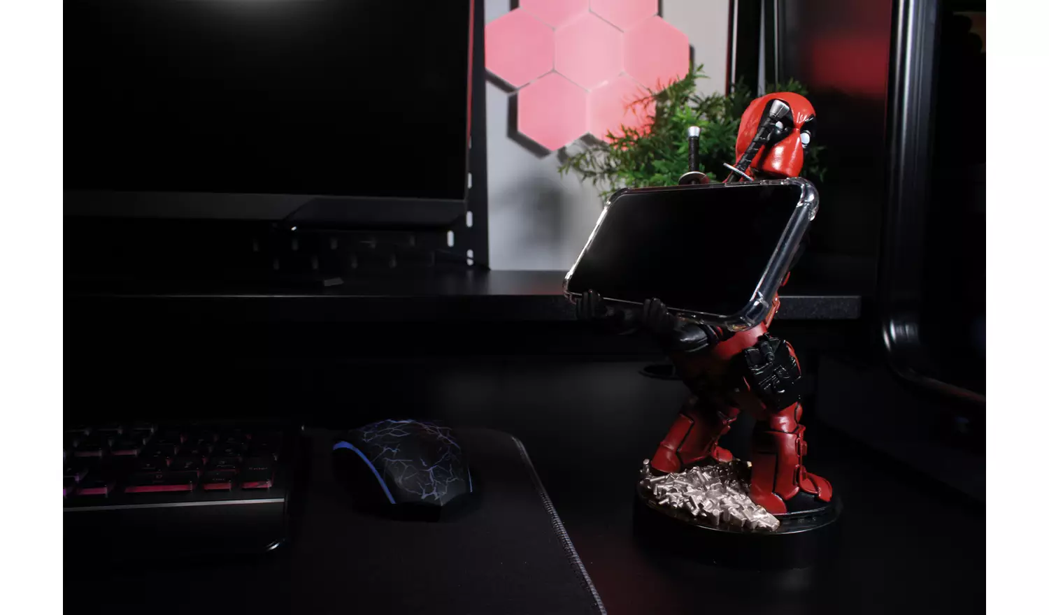 Cable Guys Phone & Controller Holder - Marvel Deadpool 3